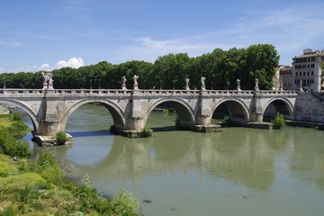Fototapeta na wymiar St.Angelo Brücke, Rom, Italien