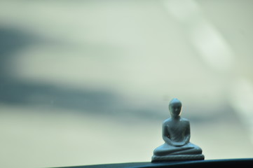 load buddha statue 