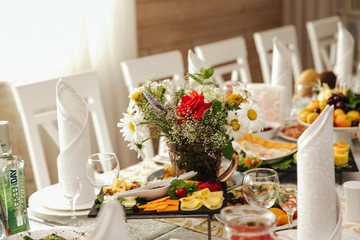 table, restaurant, wedding, dinner, banquet, food, setting, party, reception, dining, decoration, glass, catering, event, tablecloth, white, napkin, celebration, plate, interior, luxury, service, set,