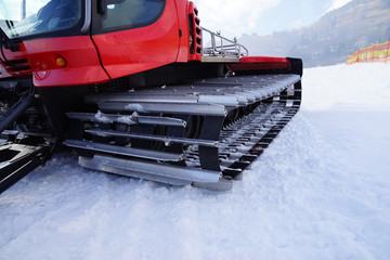  Pistenraupe. snow piste machine.