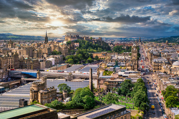 Beautiful panoramic view of the city of Edinburgh in Scotland at sunset
