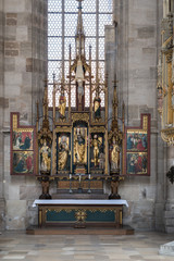 Kreuzaltar im Münster in Dinkelsbühl