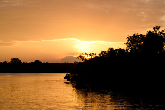 Sunset on the River (Entardecer no Mocambo/Am BR)