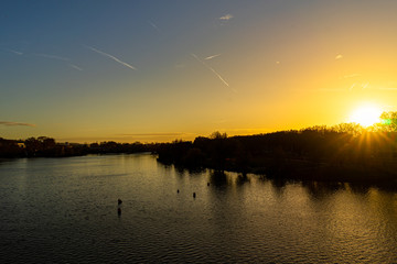 Obraz premium Pont Neuf at sunset in Toulouse, France