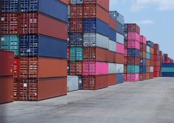 Container stack In exports and imports