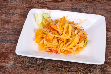 Thai salad with papaya and prawn