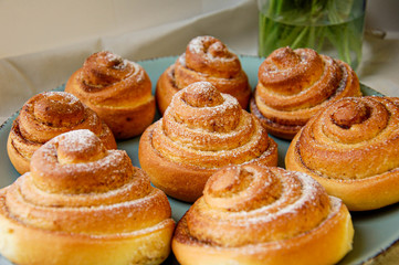 cinnamon rolls, breakfast food and white Convallaria