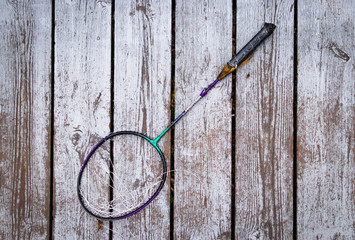 Текстуры. Заставка. Обои. Теннисная ракетка на досках