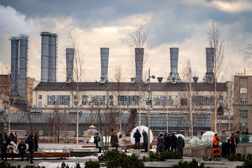 Старая фабрика на Москве реке