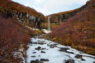 Wodospad Svartifoss - Islandia
