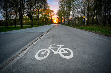 cycle path marked with painted cycle in white