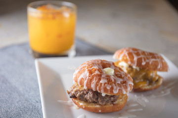 donut mini hamburger