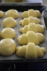 CROISSANT PRIMA DELLA COTTURA