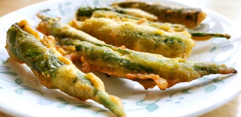 vegetarian green chili pakoda_by Vijay Parekh