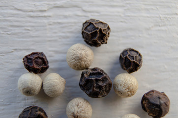 Peppercorns - White Pepper and Black Pepper
