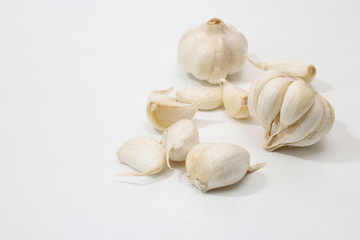 白バックのニンニク