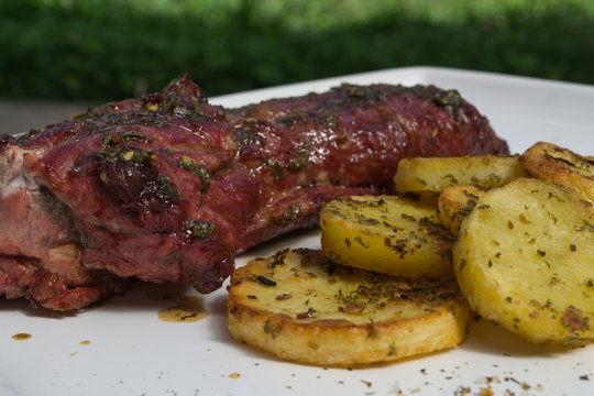 PORK BONDIOLA WITH POTATOES