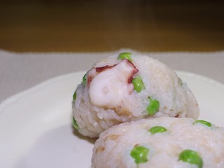 タコ飯のオニギリ
