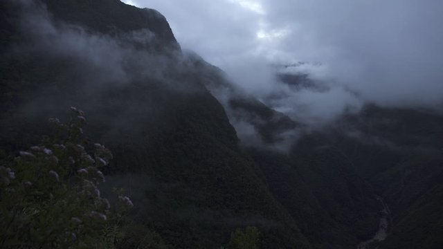 WS mountains and clouds in Cusco, Peru