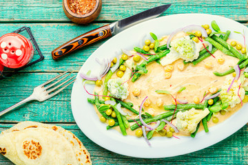 Homemade hummus with vegetables