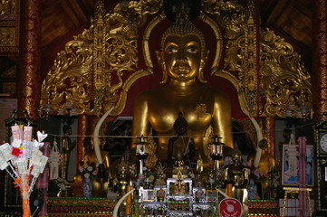 北タイの代表的観光地・至宝　チェンマイ（タイ）