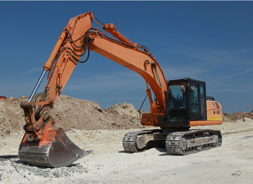 Pelleteuse sur un chantier	