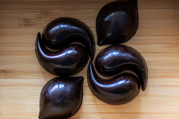 Natural and healthy home-made chocolates.
