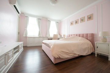 Beautiful Interior design modern Bedroom
