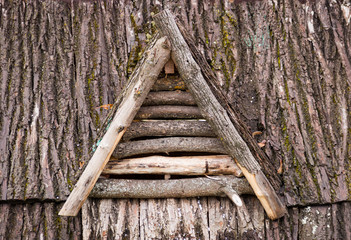 old wooden log cabin