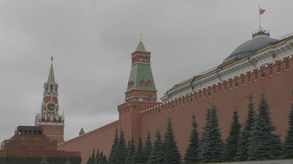 Fototapeta premium Kremlin Moscow Dome of Senate building Russian Flag tower