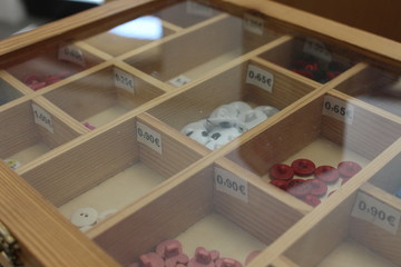 Boutons Mercerie Boite