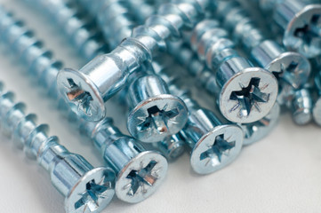 Chrome-plated tie bolts