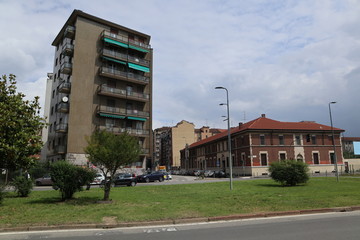 Fototapeta na wymiar building in the city of milan