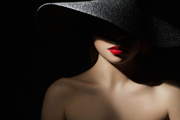 Woman Hat and Lips, Elegant Fashion Model Retro Beauty Portrait in Black