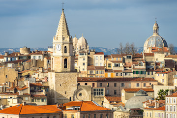 Fototapeta premium Skyline of Le Panier quarter, the famous old town of Marseille and one of the most visited tourist attraction of the city, France