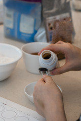 measuring the vanilla  essence