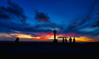 Fototapeta na wymiar Faro, tramonto, nuvole, oceano, saline