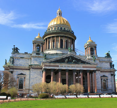 Saint Isaac's cathedral in Saint Petersburg, Russia. Monumental architecture outdoors view, scenic St. Petersburg city landmark 