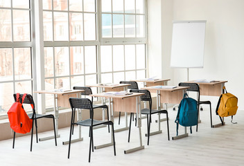 Obraz na płótnie Canvas Interior of modern empty classroom