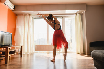 Ballet dance performance at home virus isolation