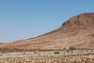 Berg in einer Wüste