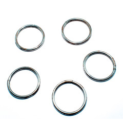 Isolated steel ring macrame