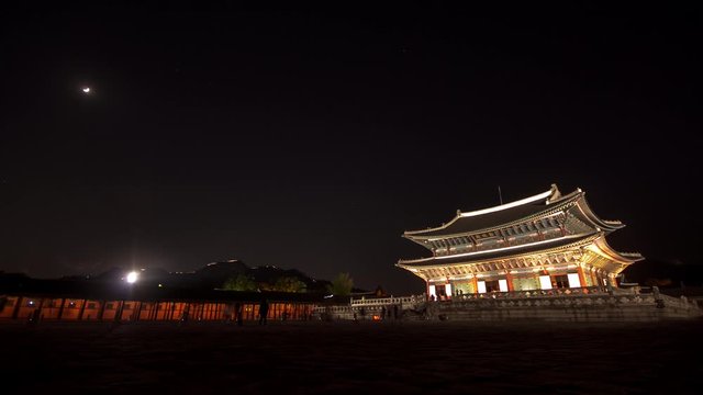 Timelapse of gyeongbokgung Nightview, South Korea.