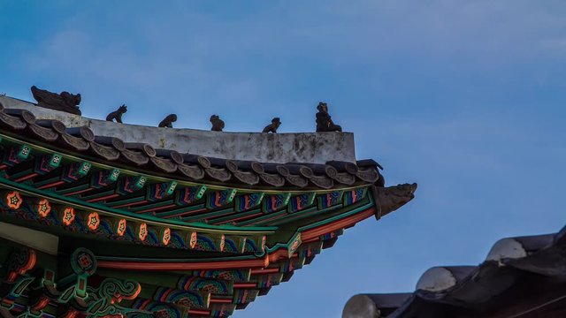 Japsangs are small figures on the Korean palace roof. People believed that they protected the building from evil spirits especially fire spirits.