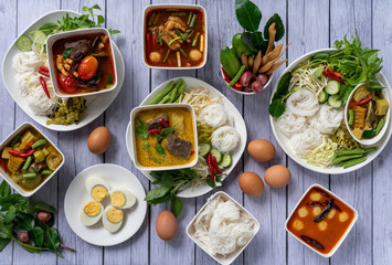 Thai Chinese Food. Khnom Jeen 