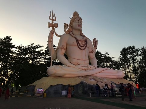 Jabalpur, Madhya Pradesh/India - February 8, 2019 : Statue of Shiva at Kachnar City, Jabalpur