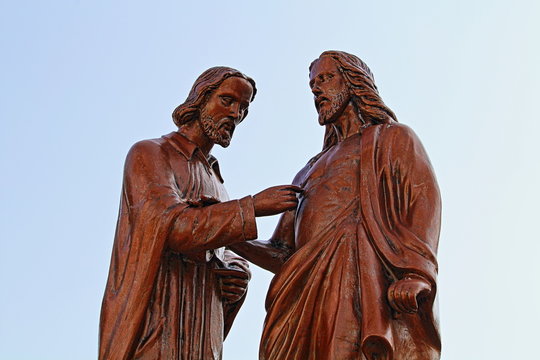 Statue Of Jesus And St.Thomas