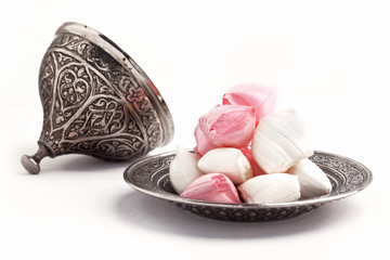 Turkish delight and rock candy
(akide ve lokum)
