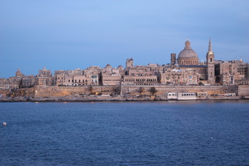 Fototapeta premium la Valette au crépuscule (2)