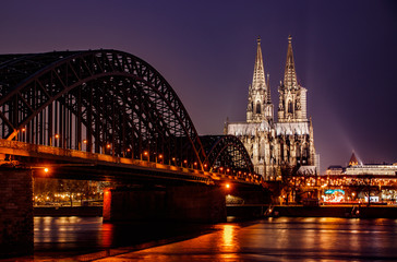 Fototapeta premium Brücke und Dom 3